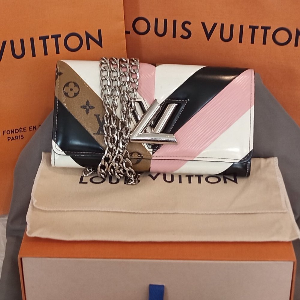 Gorgeous Limited Edition LV Twist Sarah Wallet in Neapolitan Shades Full Inclu